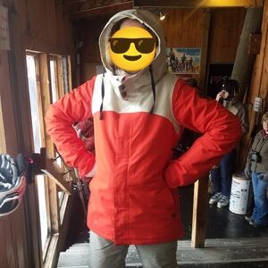 686 Snowboarding Jacket